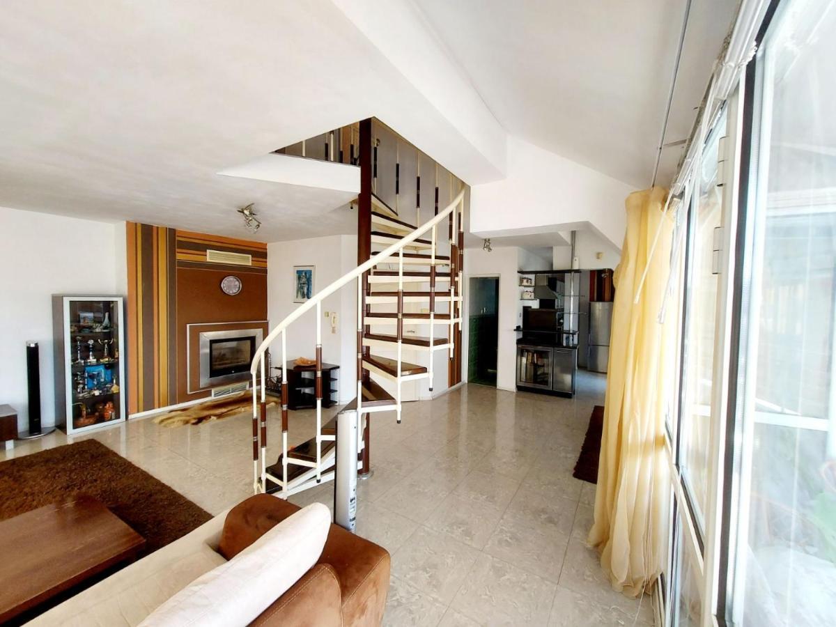 Comfort Flat Burgas Stad Buitenkant foto