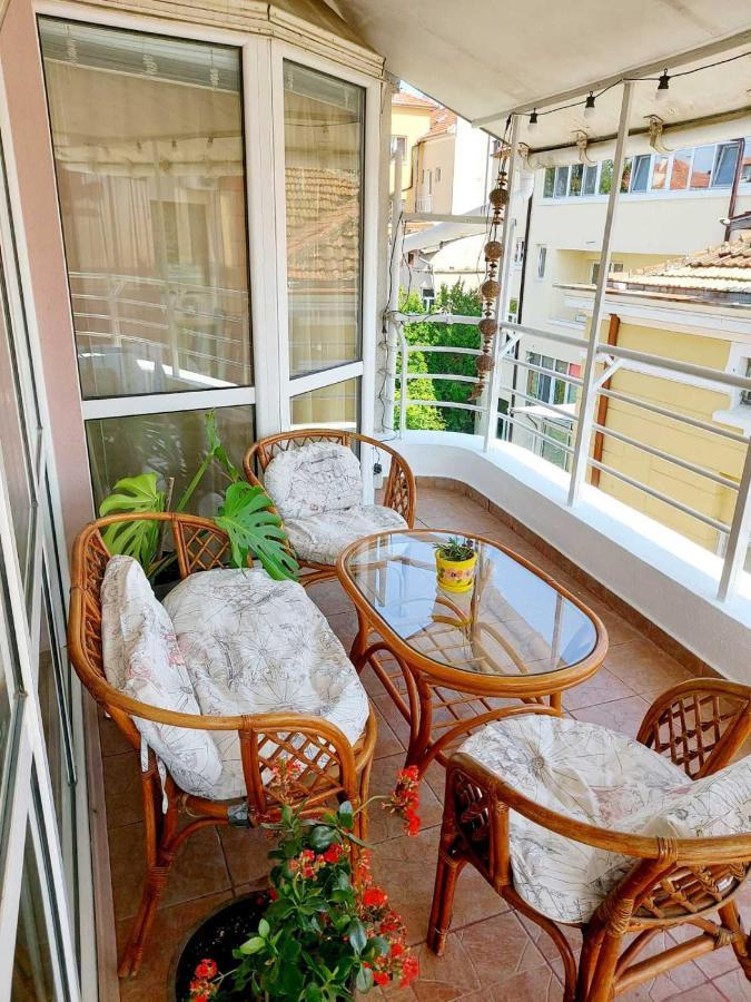 Comfort Flat Burgas Stad Buitenkant foto