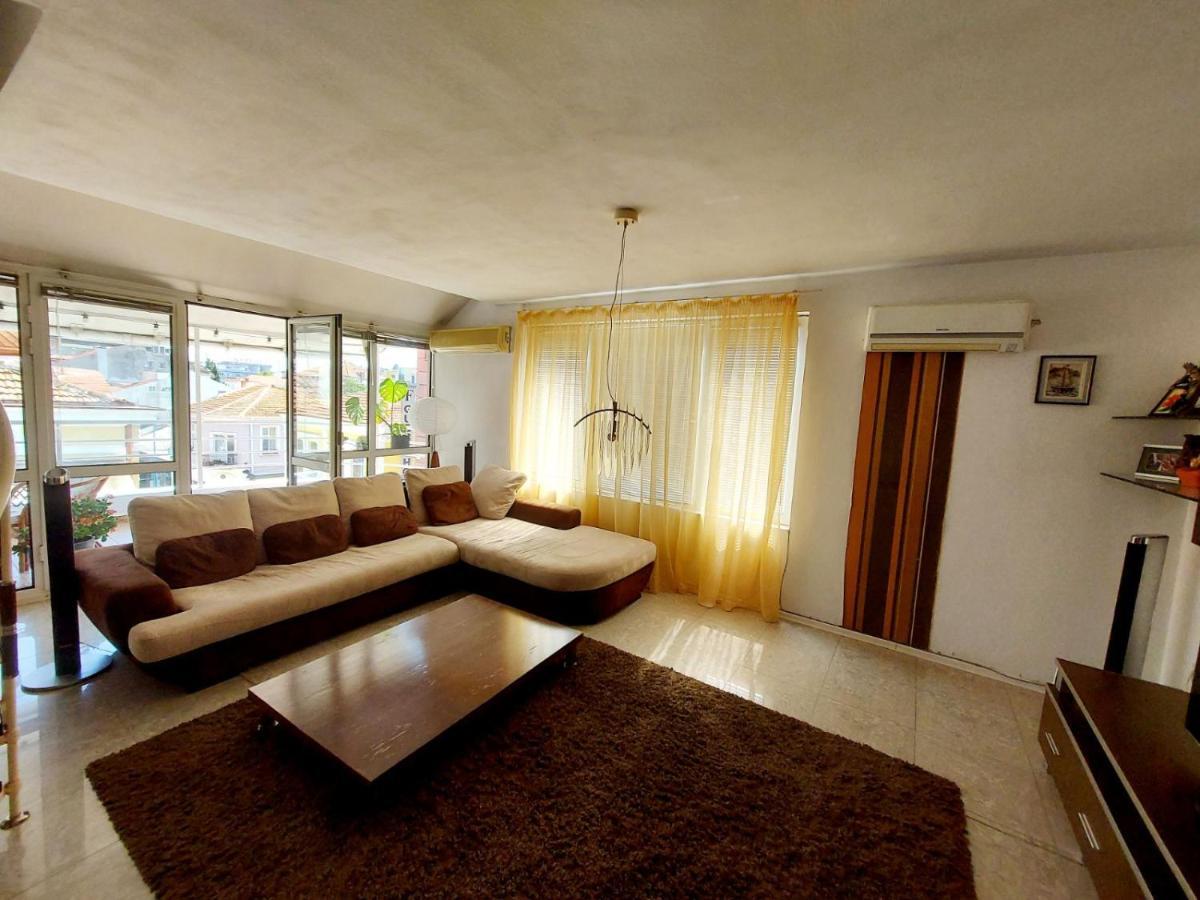 Comfort Flat Burgas Stad Buitenkant foto